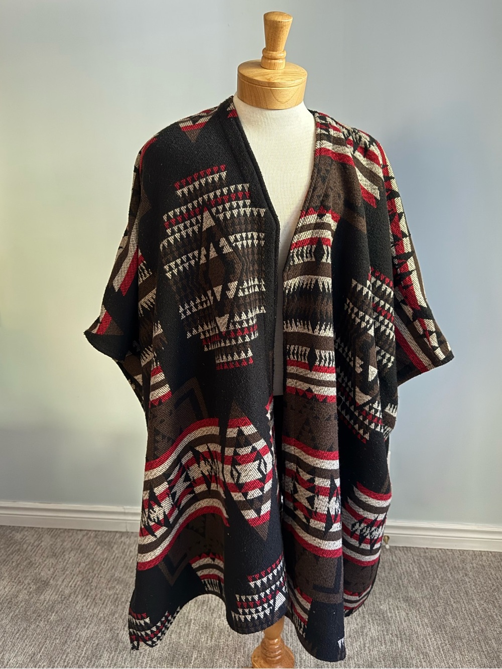 Thread & Supply Southwestern Geometric Open Front Poncho Cape One Size